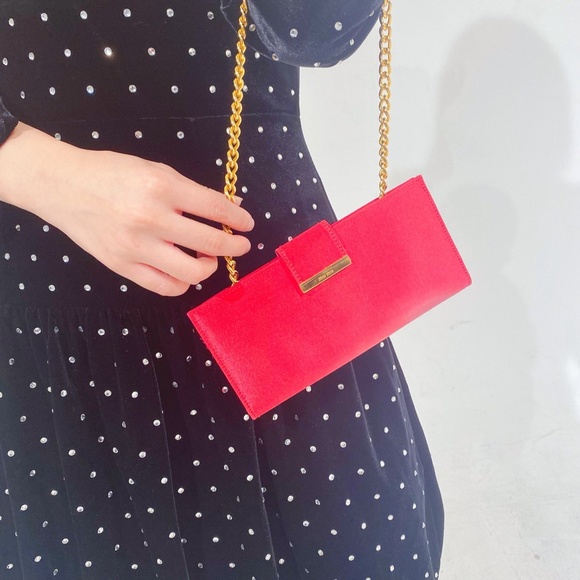 Sale!Miu Miu Wallet on Chain - Picture 4 of 16